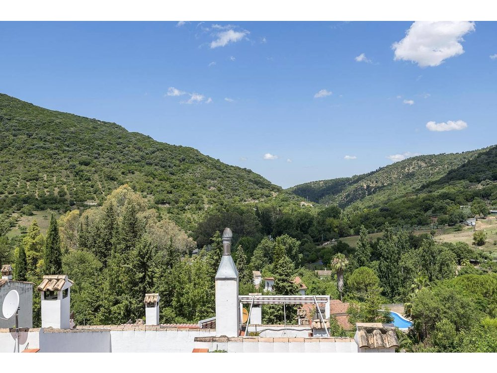 Holiday apartment in Grazalema from £88 per night