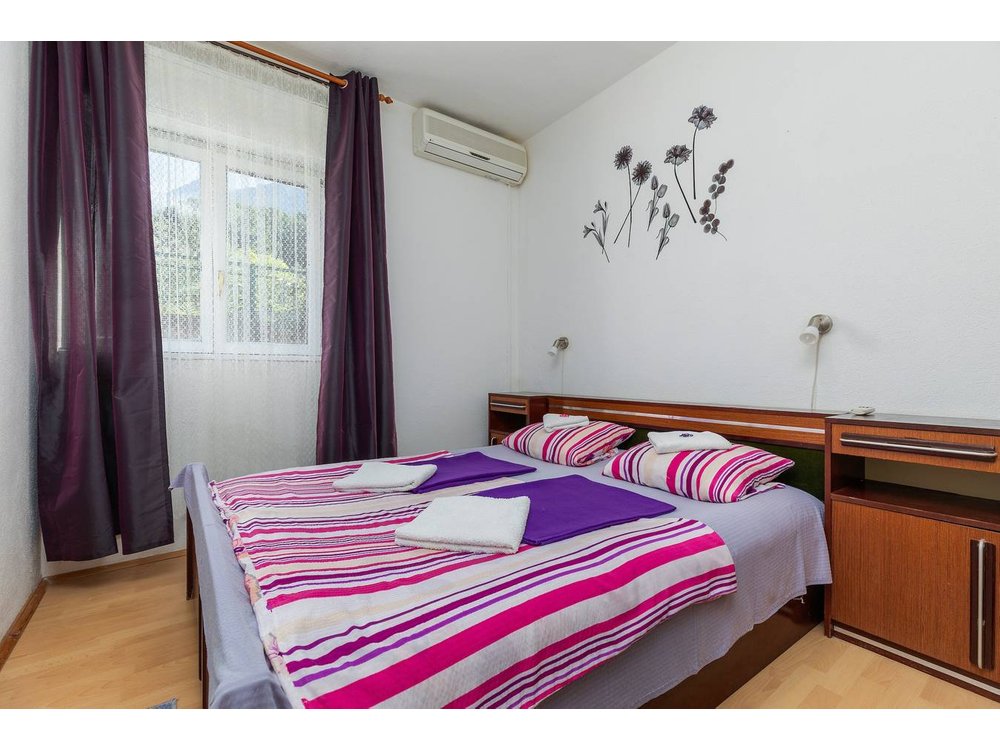 Holiday apartment in Podgora from £36 per night