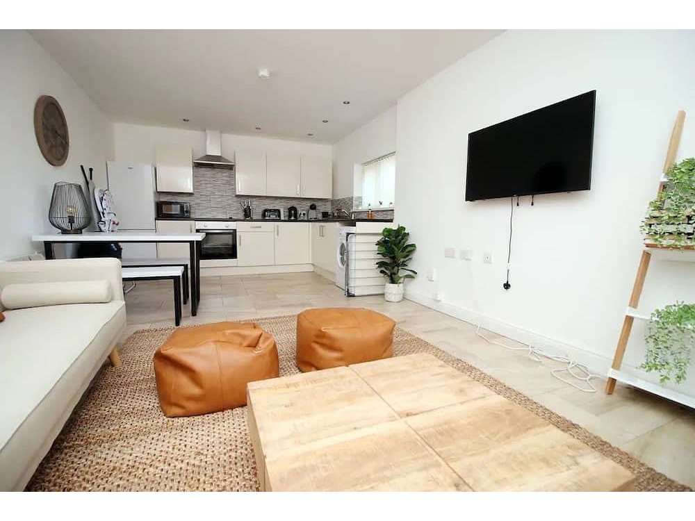 Holiday apartment in Cardiff from £293 per night