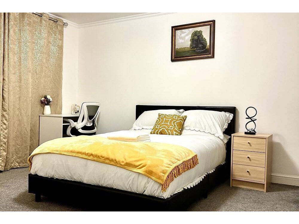 Holiday home in Midlands from £44 per night