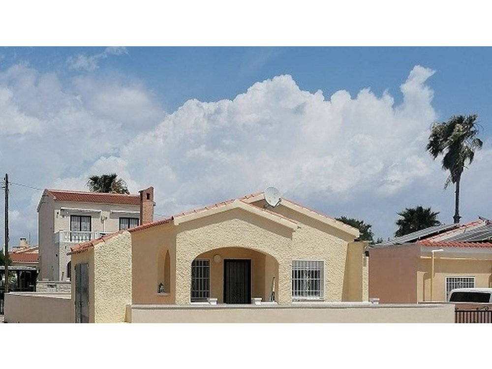 Holiday home in Costa Blanca from £40 per night