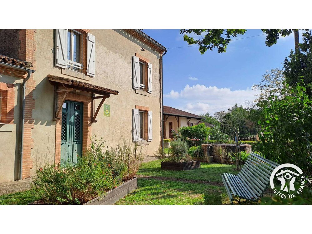 Holiday home in Tarn from £53 per night