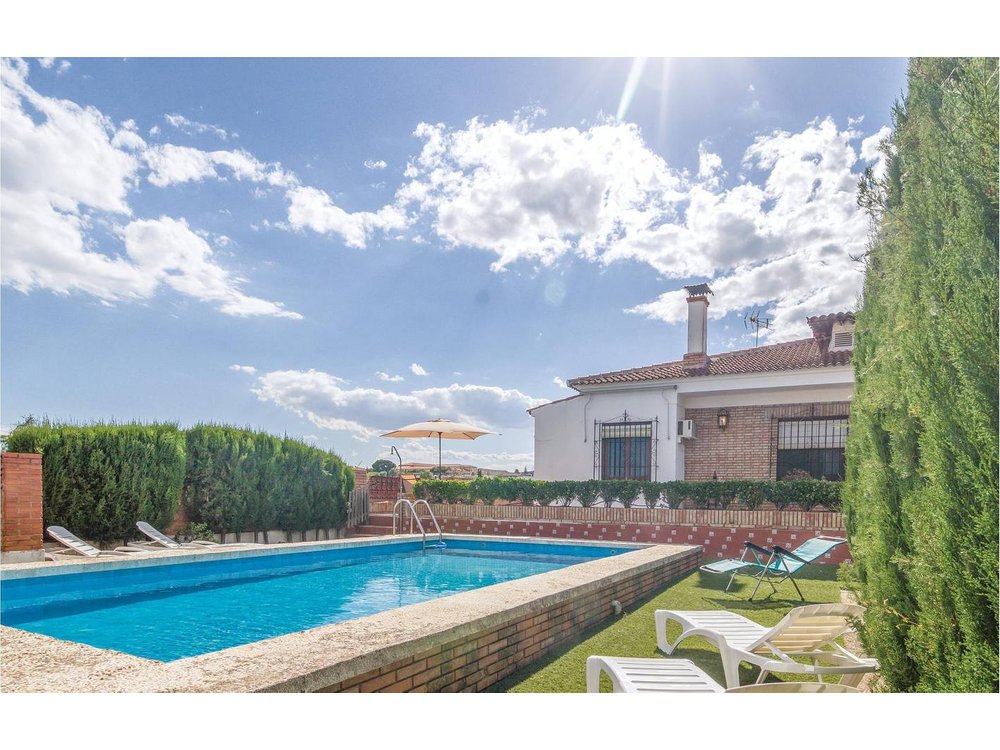 Holiday home in Hornachuelos from £54 per night