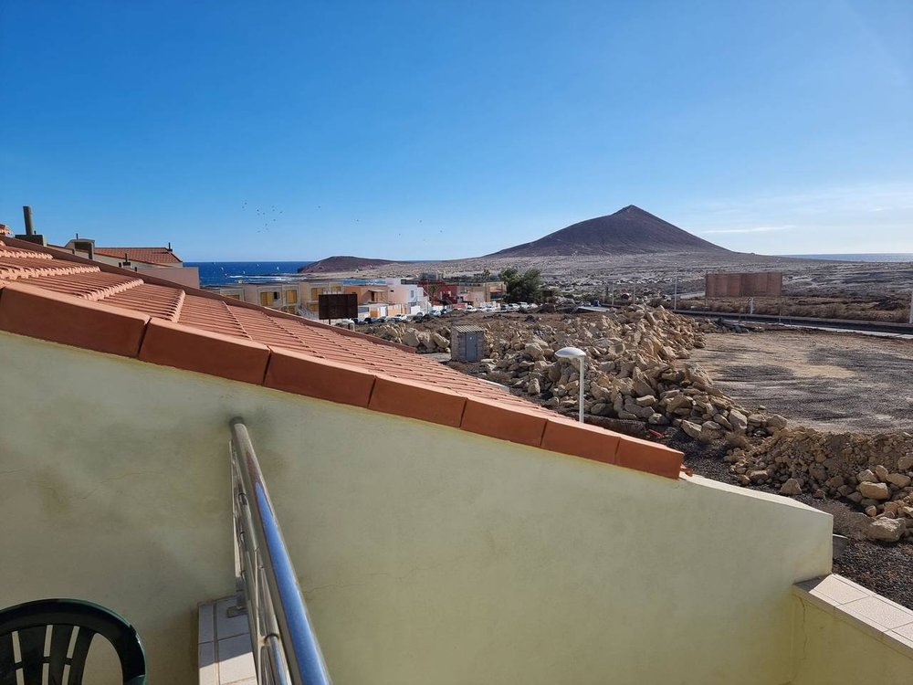 Holiday home in Abona from £127 per night