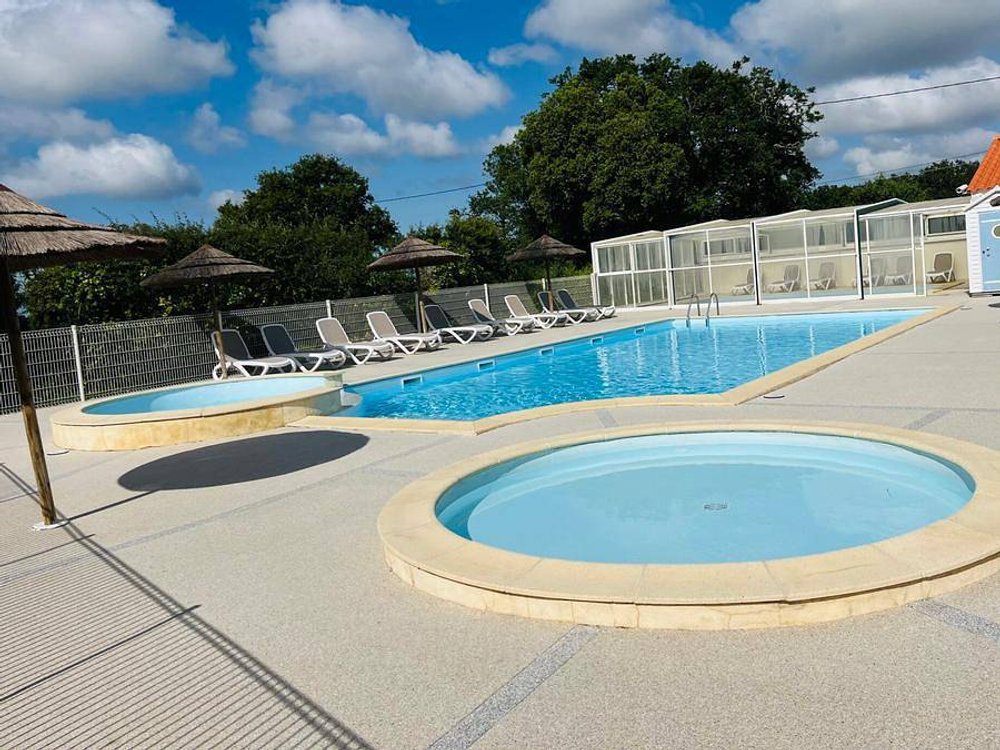 Camping in Vairé from £33 per night