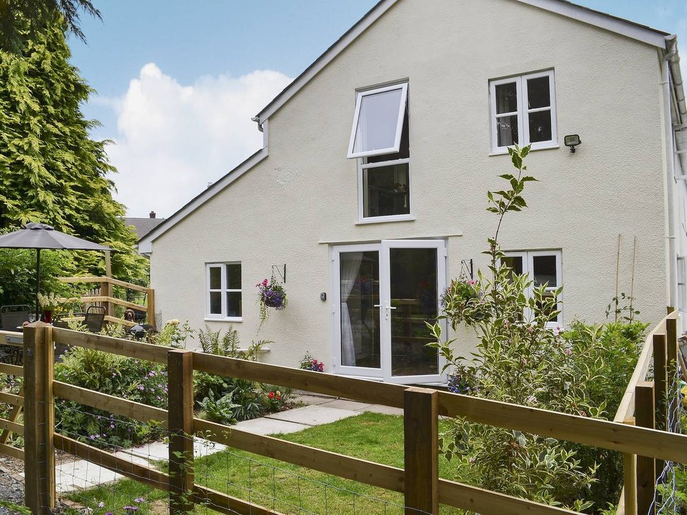 Holiday home in Devon from £93 per night