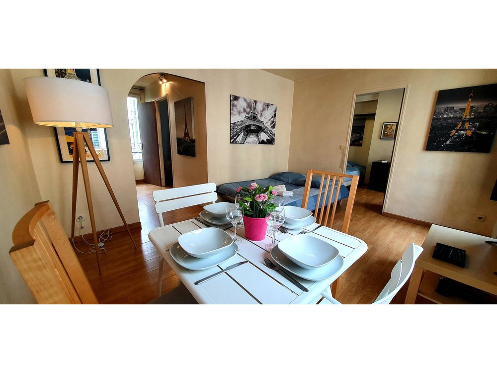 Holiday apartment in Val-de-Marne from £219 per night