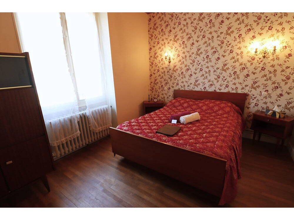Holiday home in Yonne from £42 per night