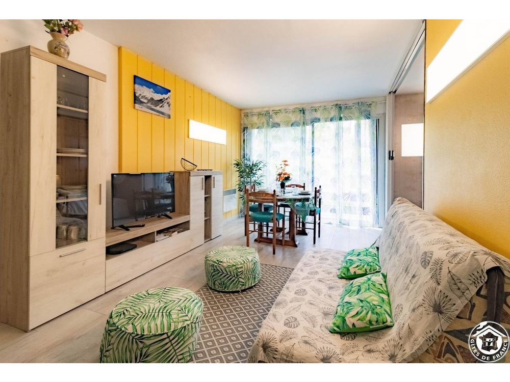 Holiday home in Pyrenees from £41 per night