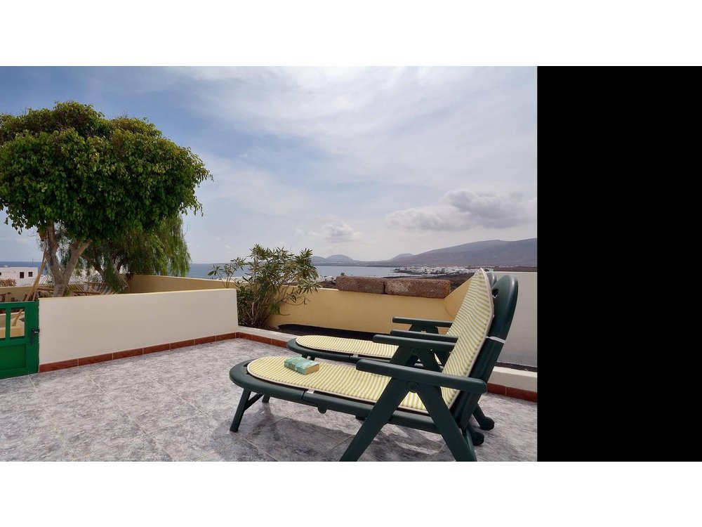 Holiday apartment in Haría from £59 per night