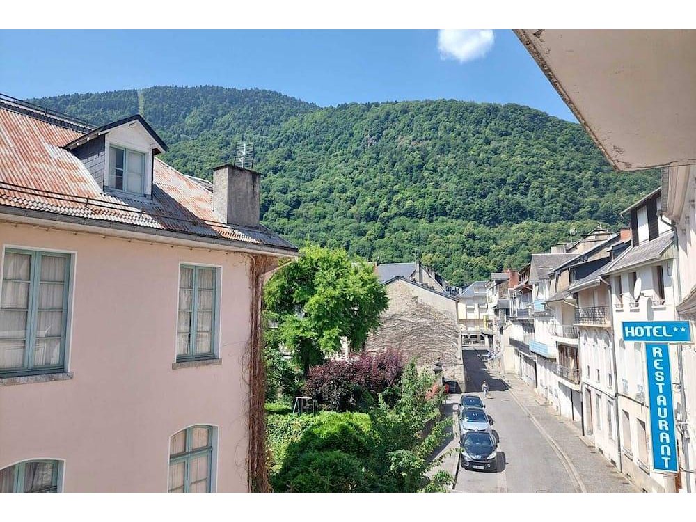 Holiday apartment in Pyrenees from £32 per night