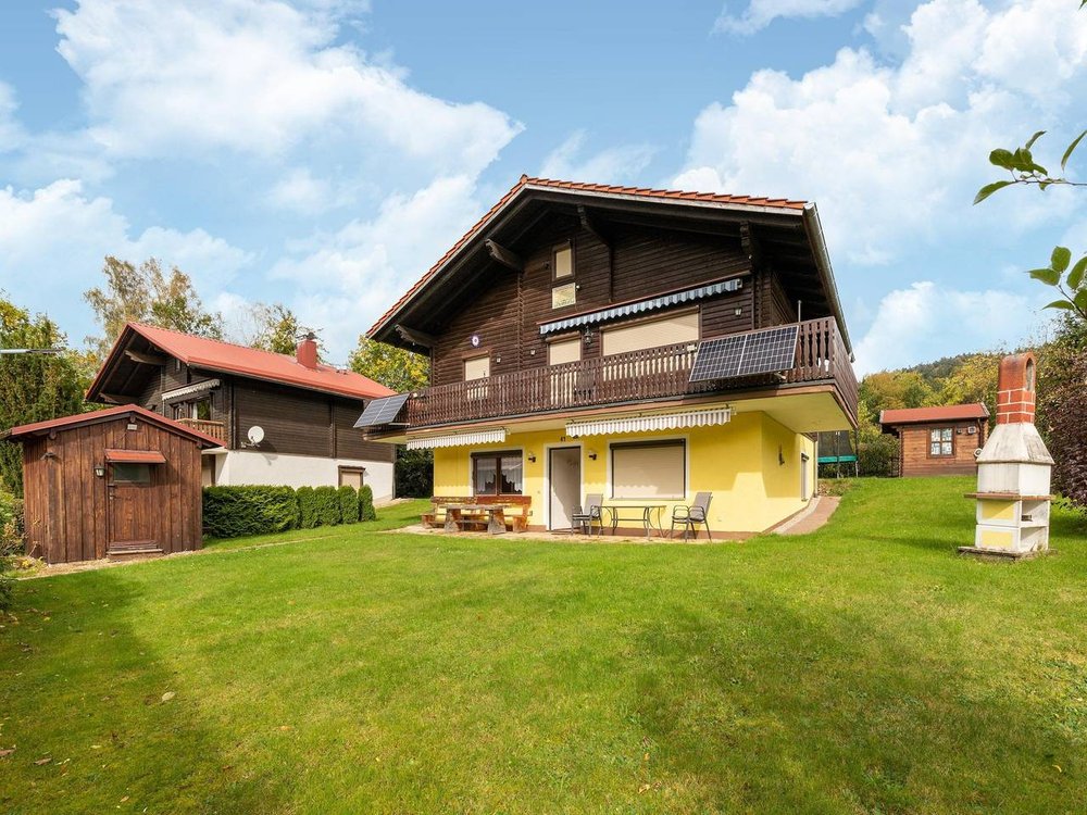 Holiday apartment in Arrach from £28 per night