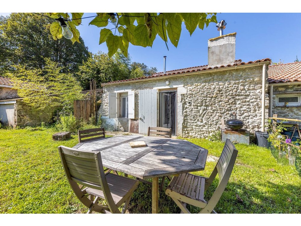 Holiday home in Gironde from £51 per night