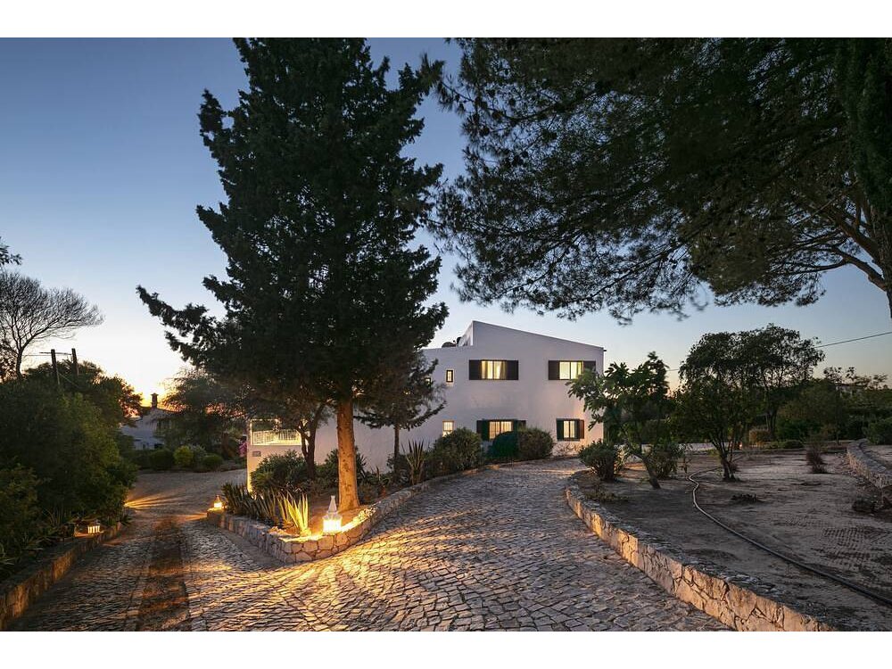 Holiday home in Lagoa from £579 per night