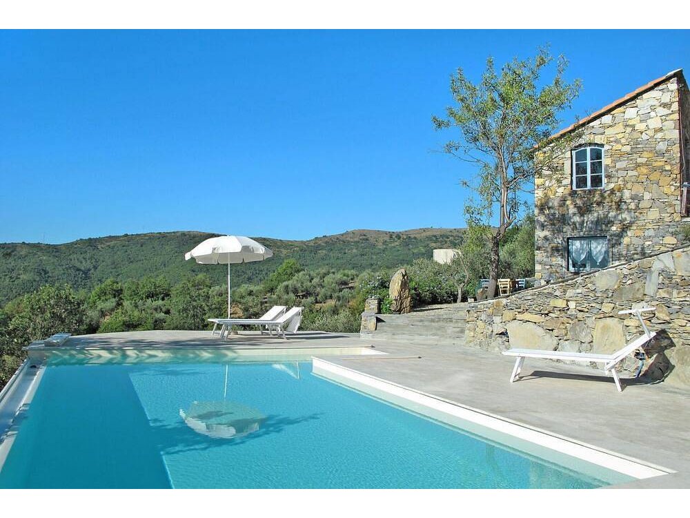 Holiday home in Pietrabruna from £151 per night