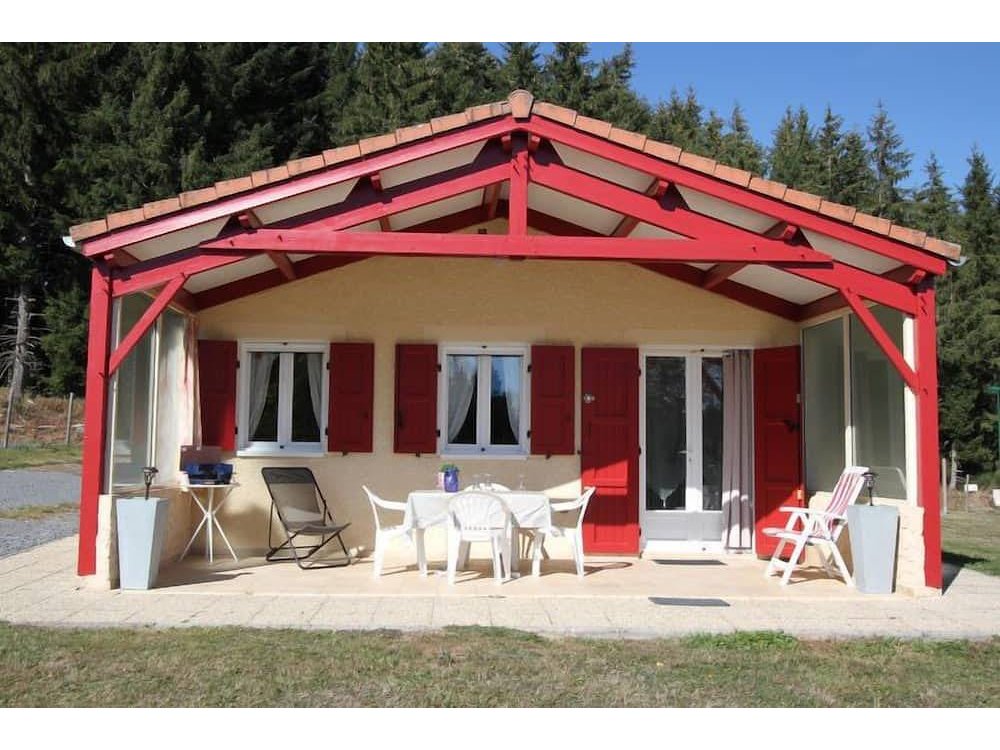 Holiday home in Monlet from £47 per night