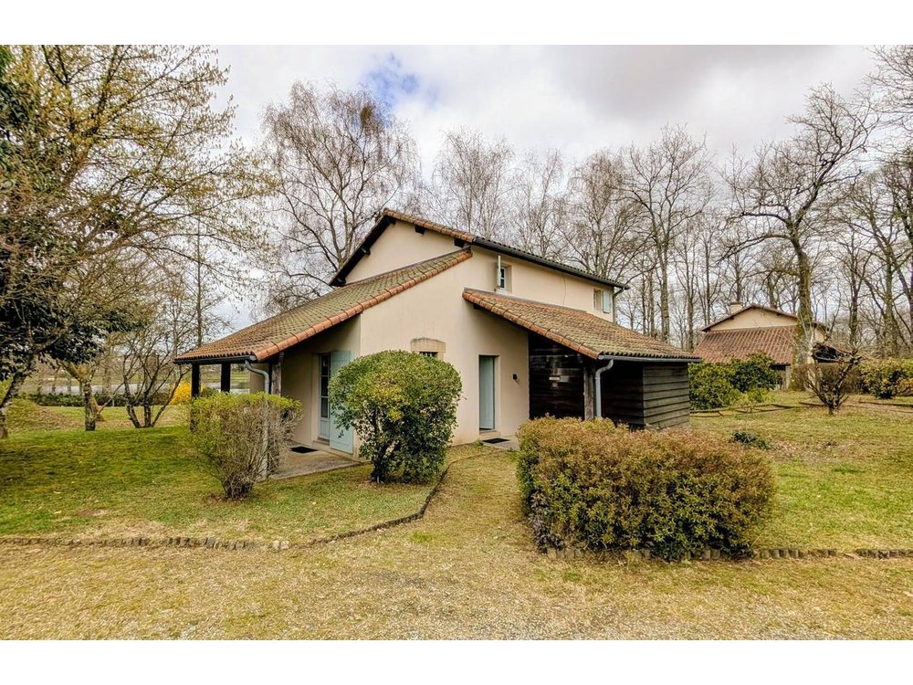 Holiday home in Meuzac from £46 per night