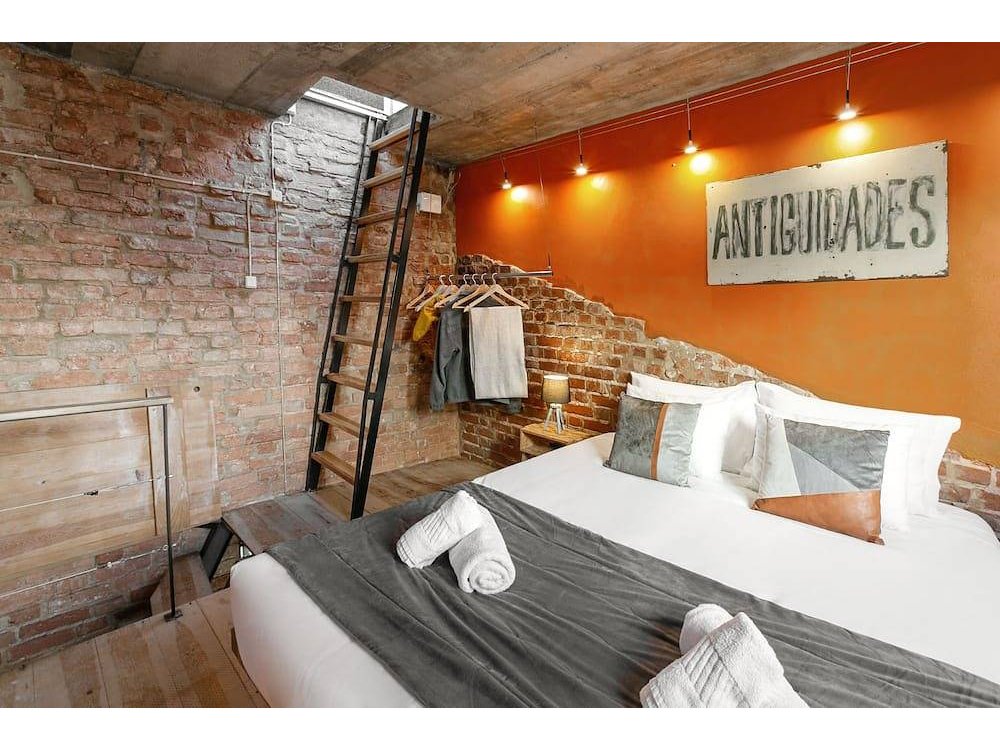 Hotel in Oeste from £63 per night