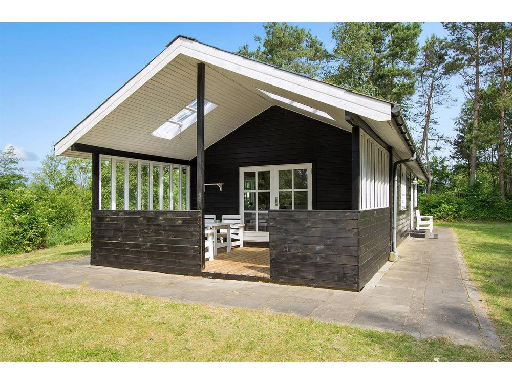 Holiday home in Hou from £53 per night