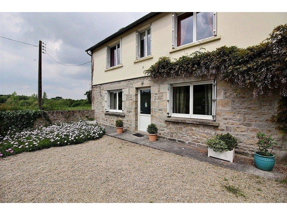 Holiday home in Côtes-d'Armor from £57 per night