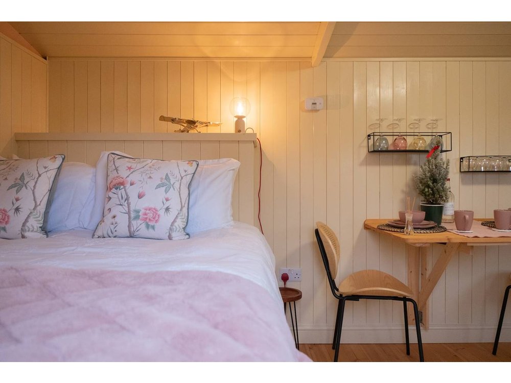 Camping in Midlands from £195 per night