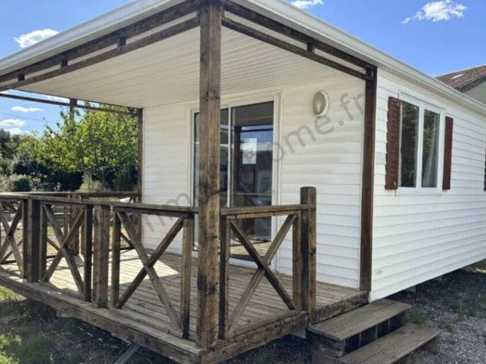 Camping in Lake Cadeuil from £65 per night