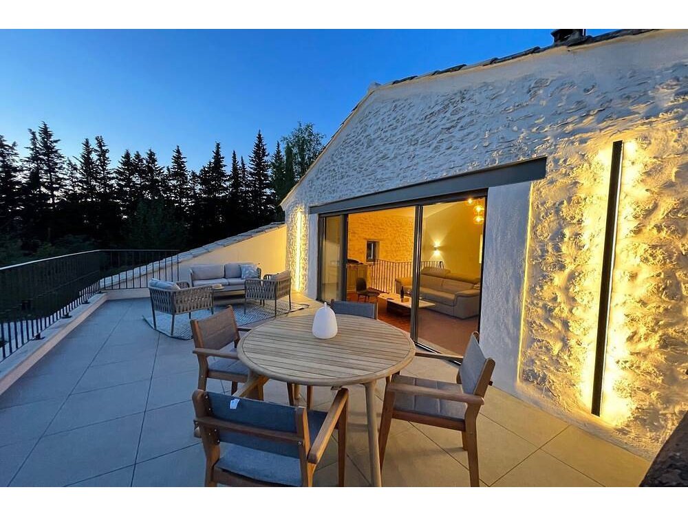 Holiday home in Vaucluse from £195 per night
