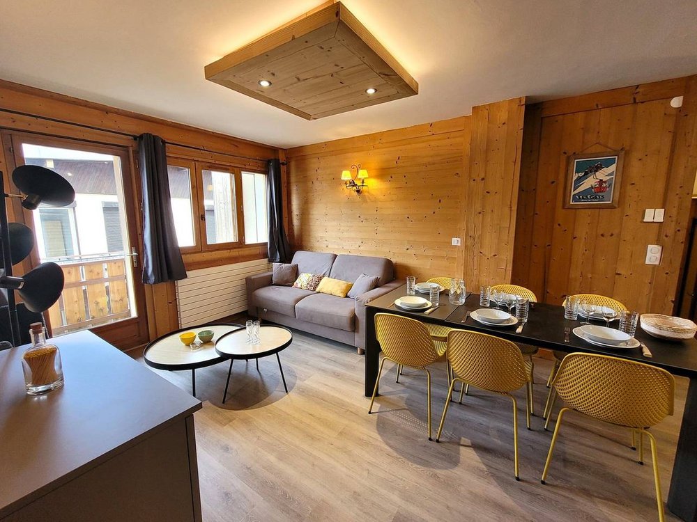 Holiday apartment in Les Gets from £87 per night