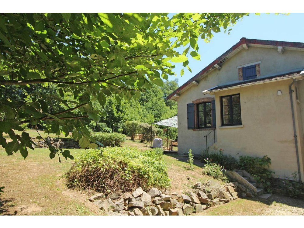Holiday home in Limousin from £65 per night