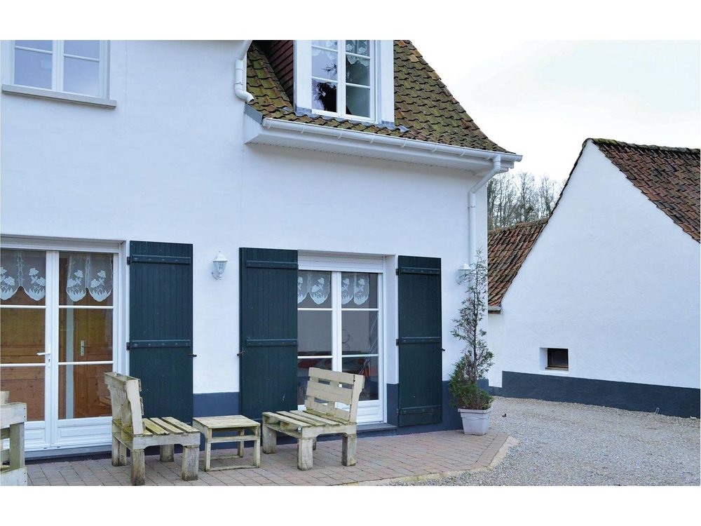 Holiday apartment in Alette from £22 per night