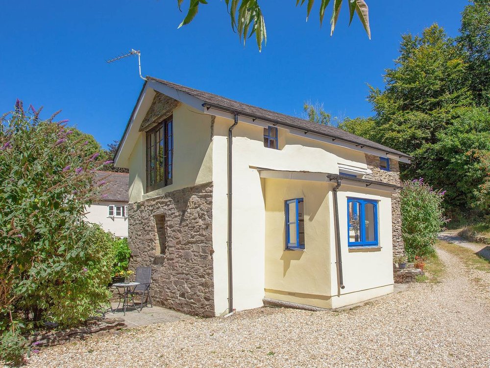 Holiday home in Cornwall from £57 per night