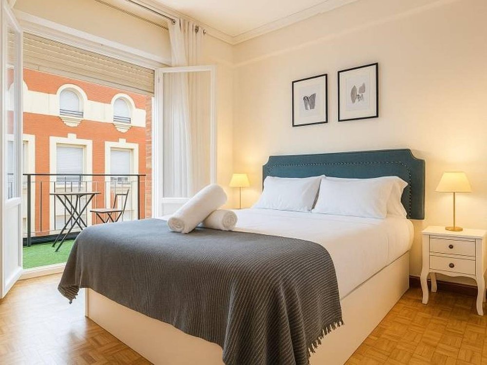 Holiday apartment in Logroño from £221 per night