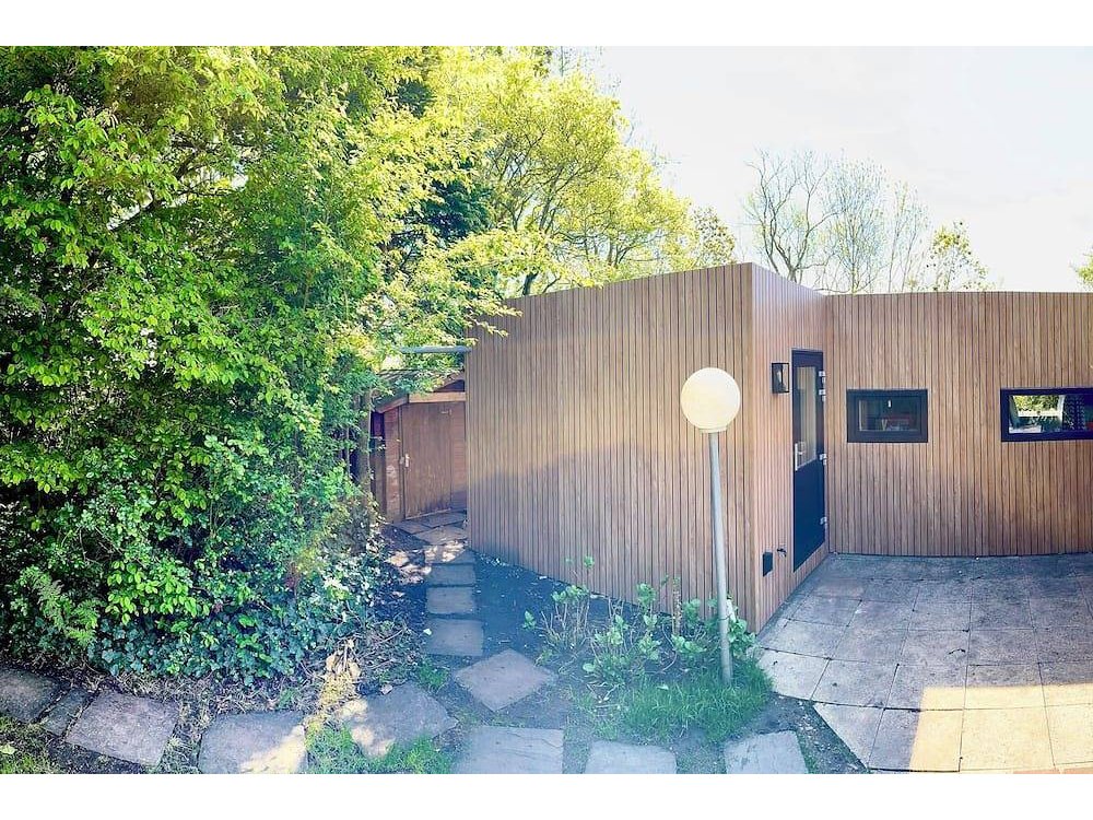 Holiday home in Groene Hart from £100 per night