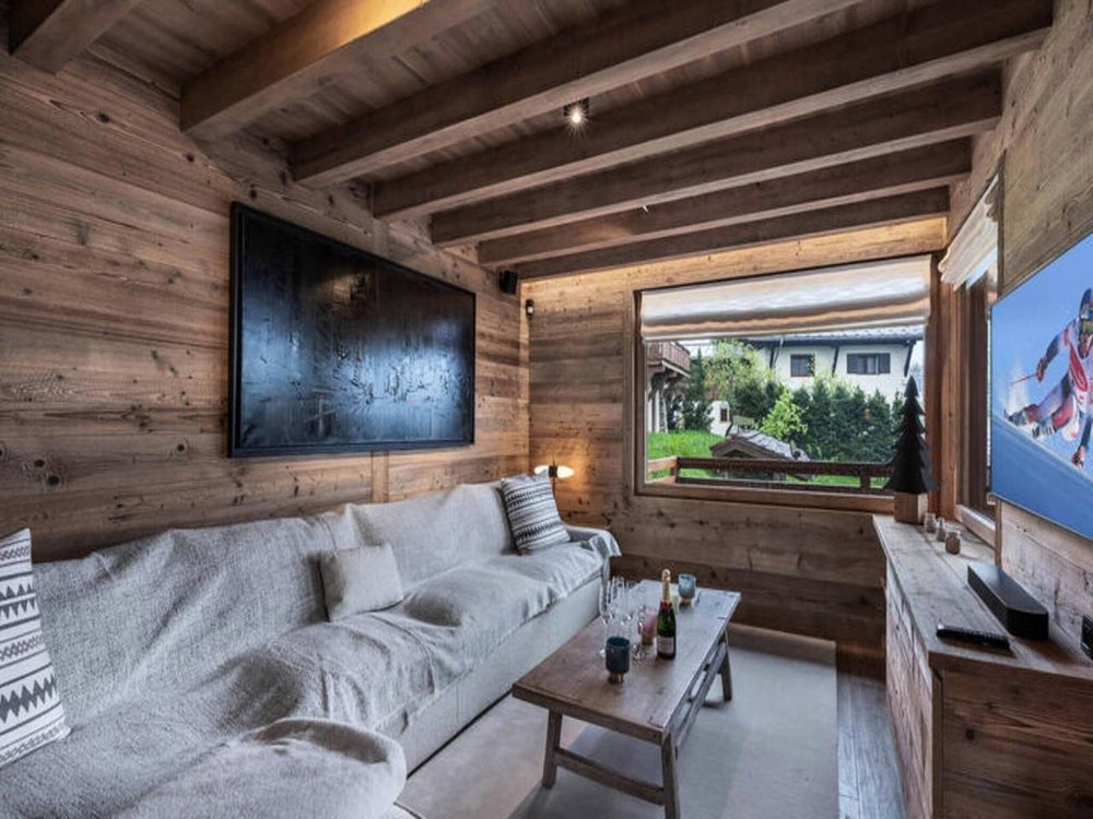 Holiday apartment in Rhone-Alps from £949 per night