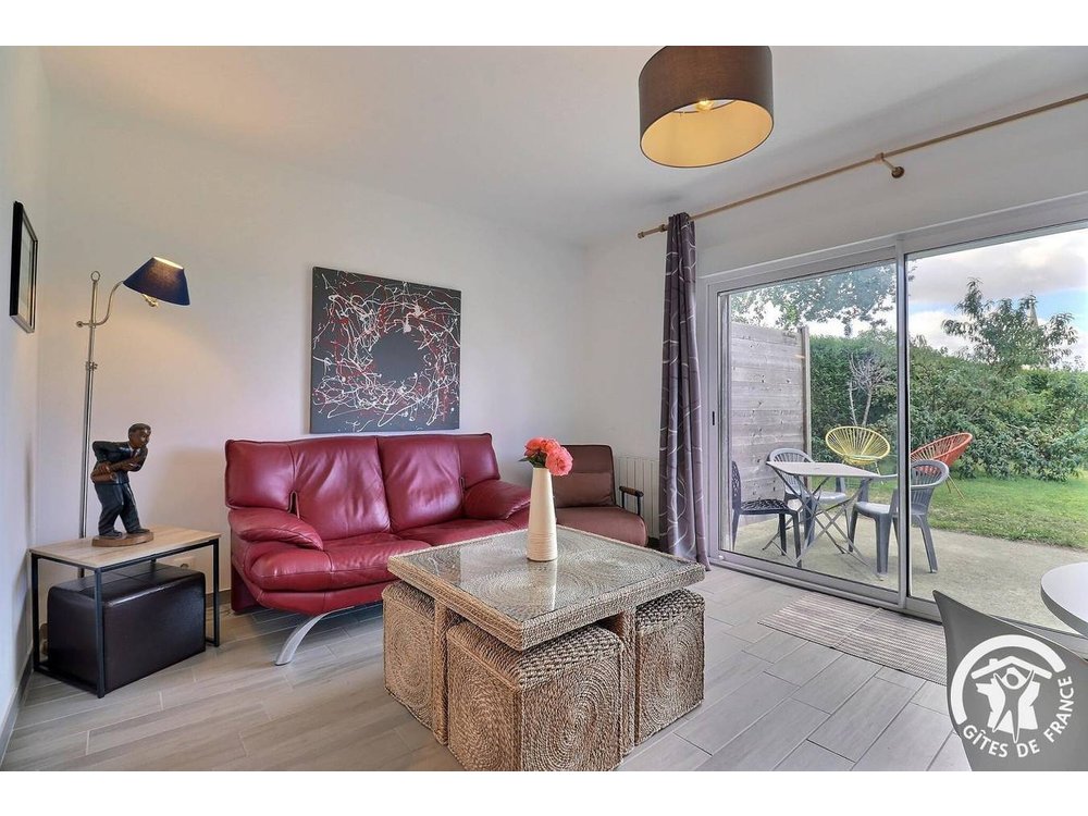 Holiday home in Saint-Père from £55 per night