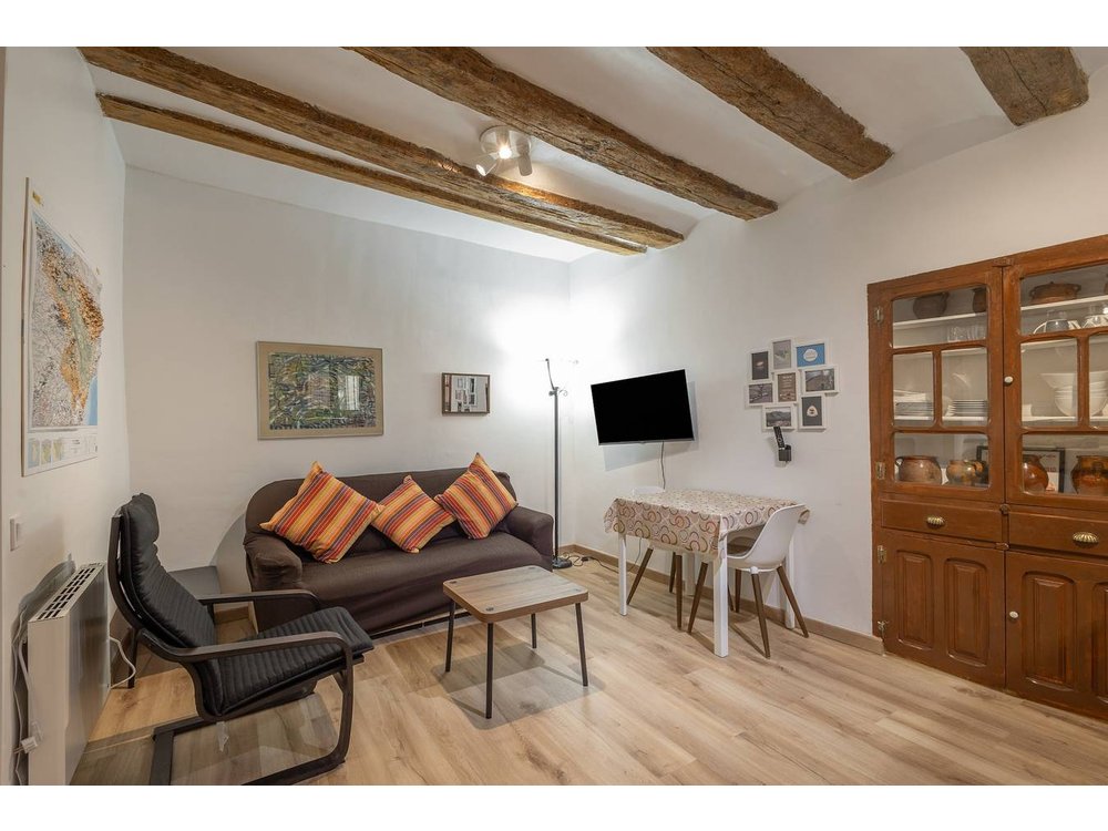 Holiday home in Ejulve from £46 per night