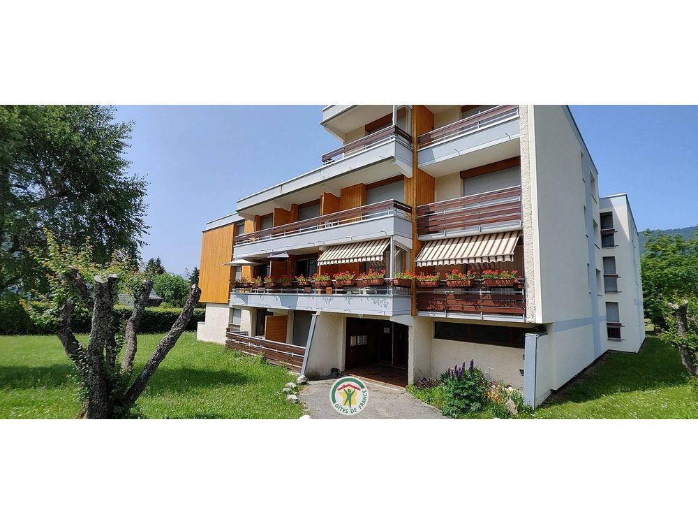 Holiday home in Isère from £53 per night