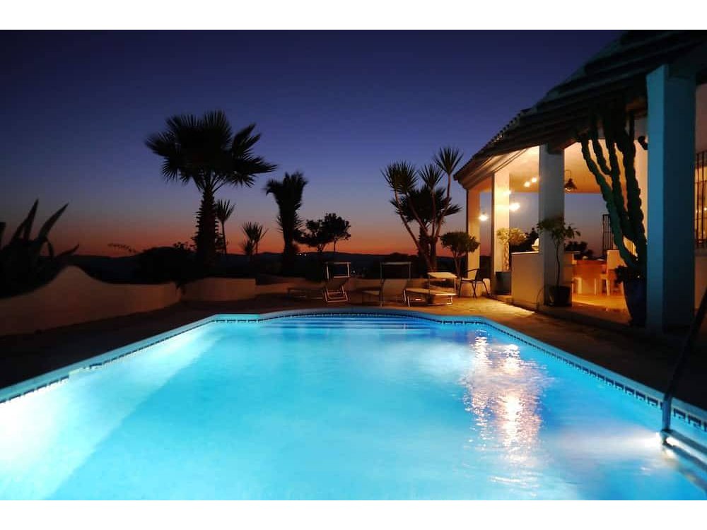 Holiday home in Axarquía from £197 per night