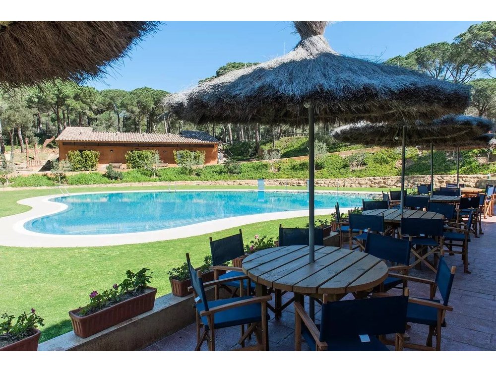 Camping in Begur from £55 per night