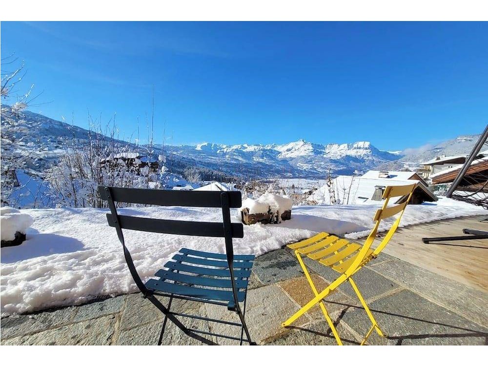 Holiday apartment in Rhone-Alps from £483 per night