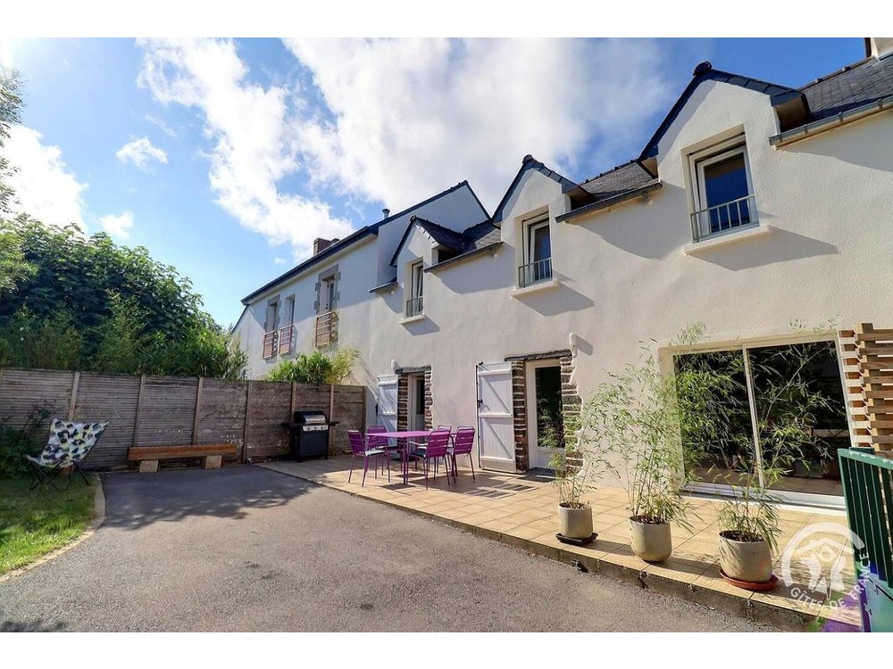 Holiday home in Redon from £61 per night