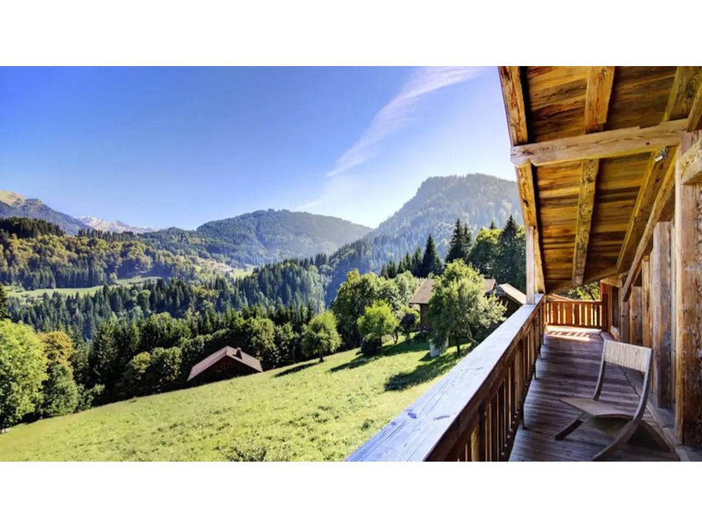 Holiday apartment in Rhone-Alps from £834 per night