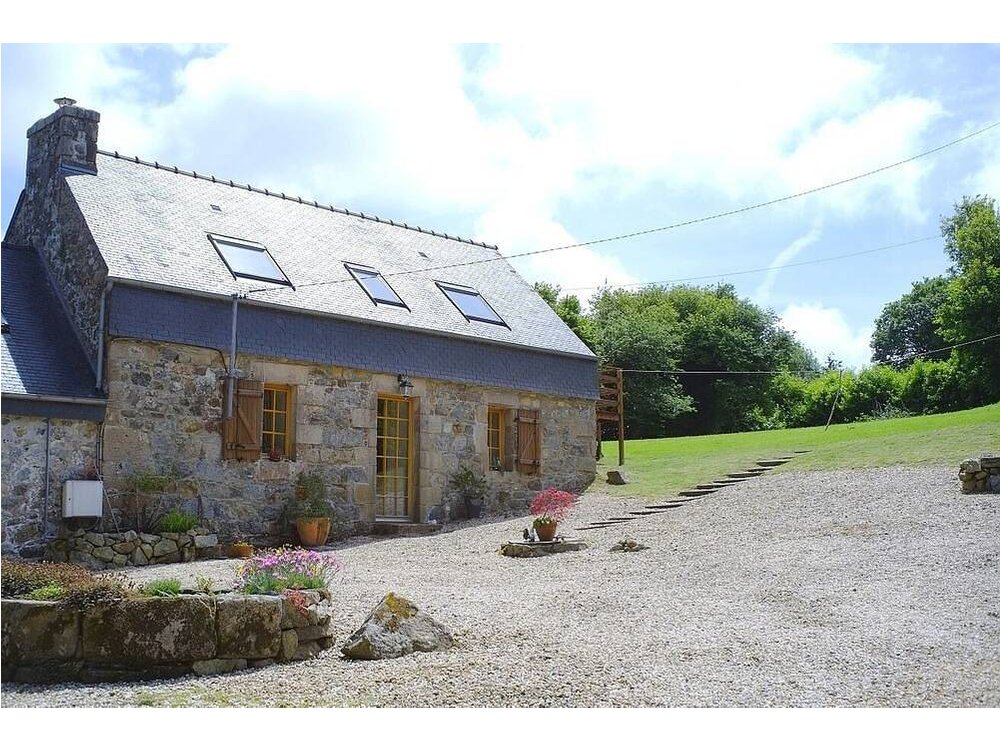 Holiday home in Côtes-d'Armor from £47 per night