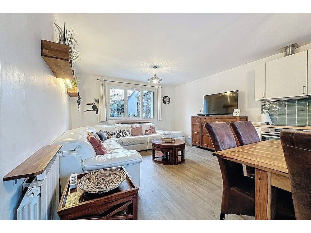 Holiday home in Saint-Denis from £234 per night