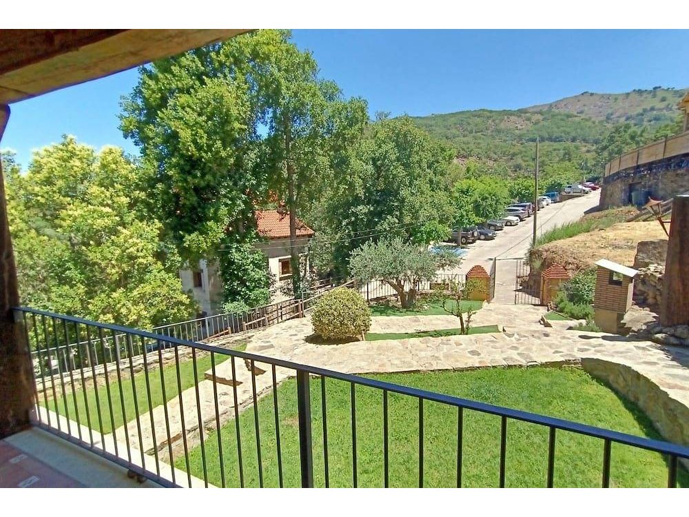 Holiday home in Cáceres Region from £95 per night