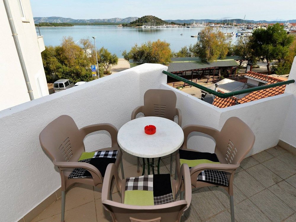 Holiday apartment in Murter from £46 per night