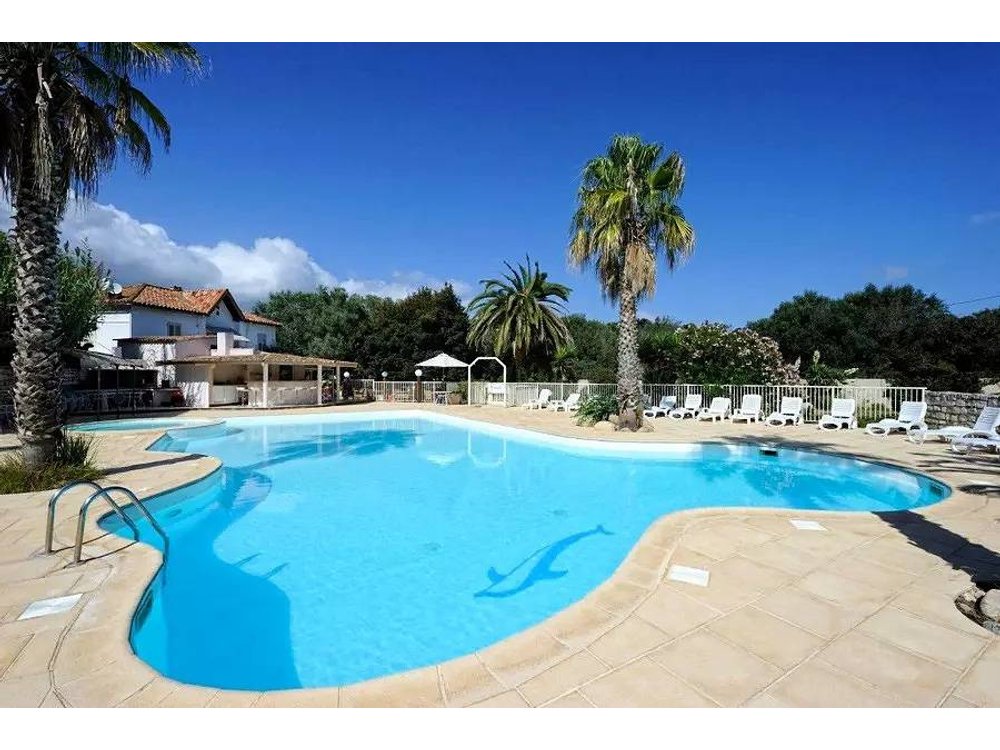 Camping in Bonifacio from £52 per night