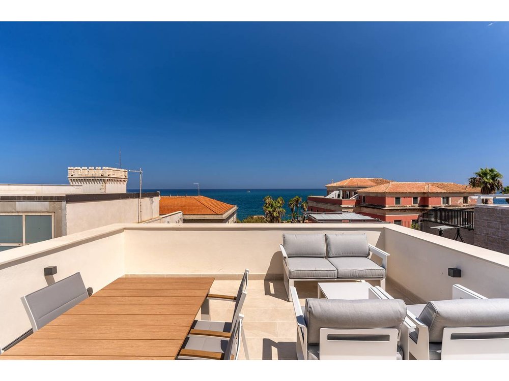 Holiday apartment in Syracuse from £60 per night