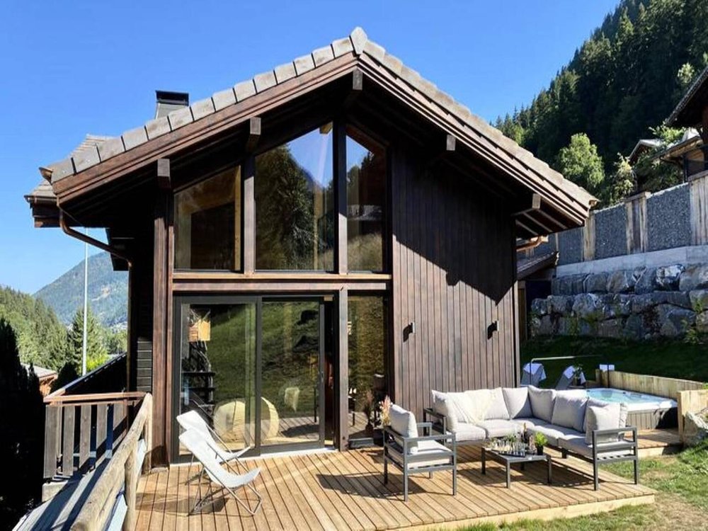 Holiday apartment in Morzine from £343 per night