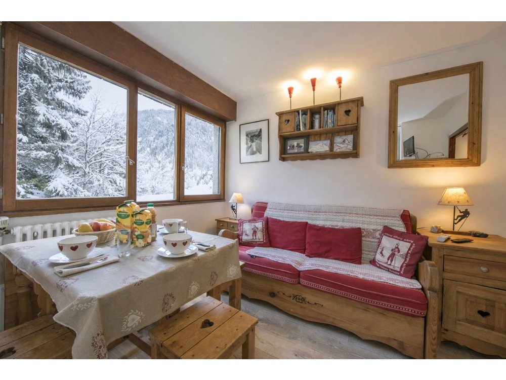 Holiday apartment in Rhone-Alps from £92 per night